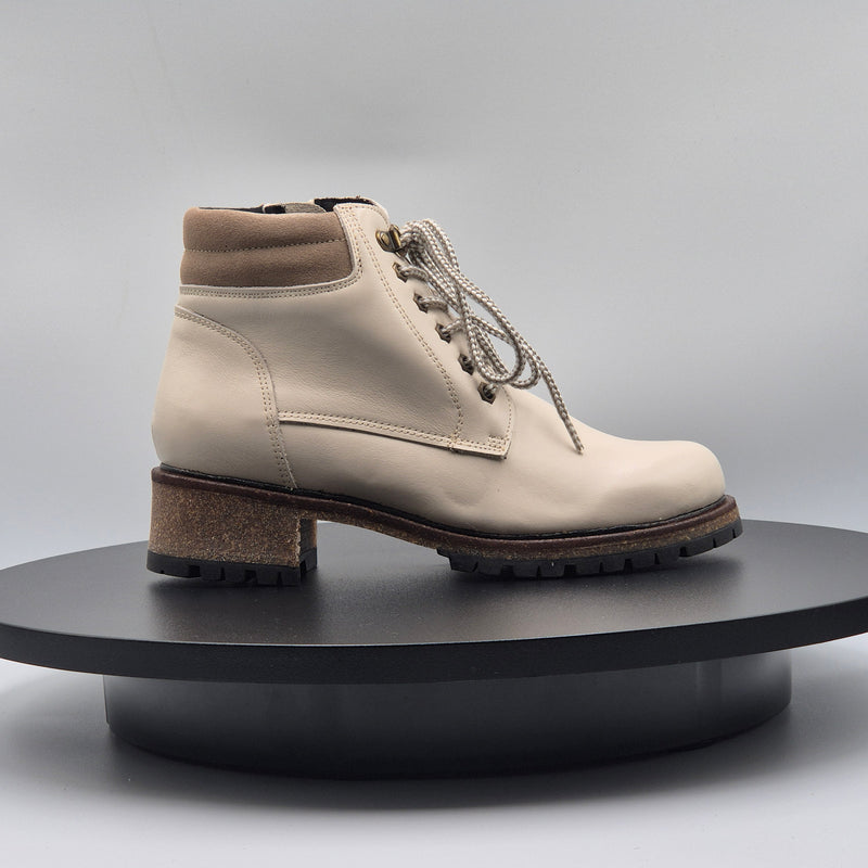 CHAUSSURE CUIR BEIGE À LACETS PAR TOLINO POUR FEMMES