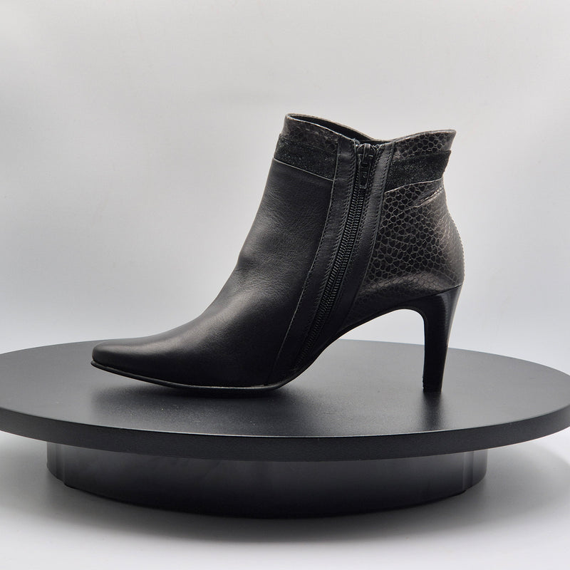 CHAUSSURE CUIR PAR J.METAYER POUR FEMME