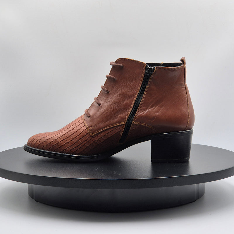 CHAUSSURE CUIR MARRON PAR J.METAYER POUR FEMME